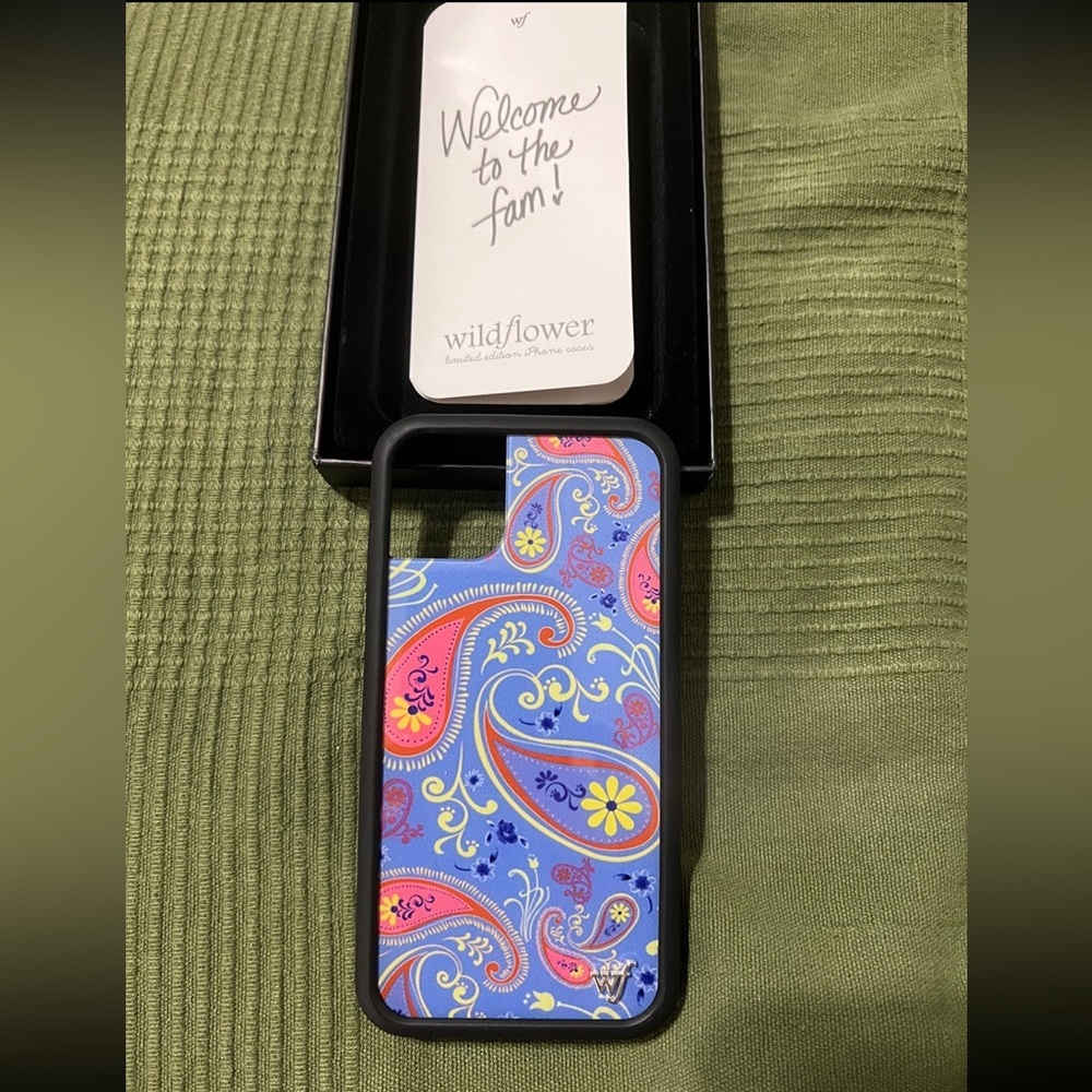 Wildflower iPhone 11 case